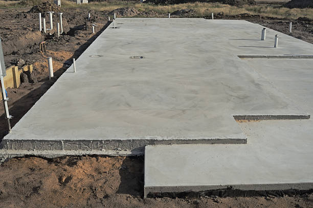 Best Concrete Sidewalk Installation  in Sullivan, IN
